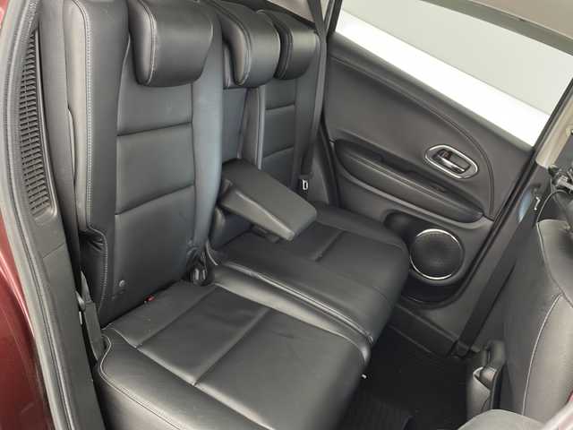 ホンダ ヴェゼル ハイブリッド Z 沖縄県 2014(平26)年 7.8万km プレミアムディープロッソパール 社外ナビ(AVIC-ZH0009)/（フルセグＴＶ　ＤＶＤ再生　Bluetooth接続）/バックカメラ/ETC/クルーズコントロール/パドルシフト/シートヒーター/レザーシート/スマートキー/プッシュスタート/LEDヘッドライト/オートライト/純正フロアマット/純正17インチアルミホイール/ドアバイザー/電動格納ウインカーミラー
