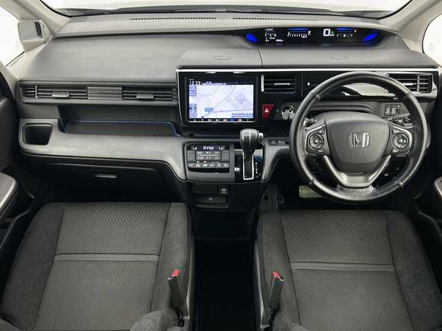 ホンダ ステップワゴン スパーダ ホンダセンシング 宮城県 2018(平30)年 5.9万km プレミアムスパークルブラックパール 純正9インチフリップダウンモニター/【VN-155N】/Honda SENSING/・衝突軽減ブレーキ/・路外逸脱抑制機能/・アダプティブクルーズコントロール/・車線維持支援システム/純正9インチナビ/・BT.CD.DVD.USB.SD/バックカメラ/フルセグTV/両側パワースライドドア/ビルトインETC/純正ドライブレコーダー（F）/プッシュスタート/スマートキー/ステアリングスイッチ/LEDヘッドライト/LEDフォグライト/純正16インチAW/社外フロアマット/シートバックテーブル/ロールサンシェード