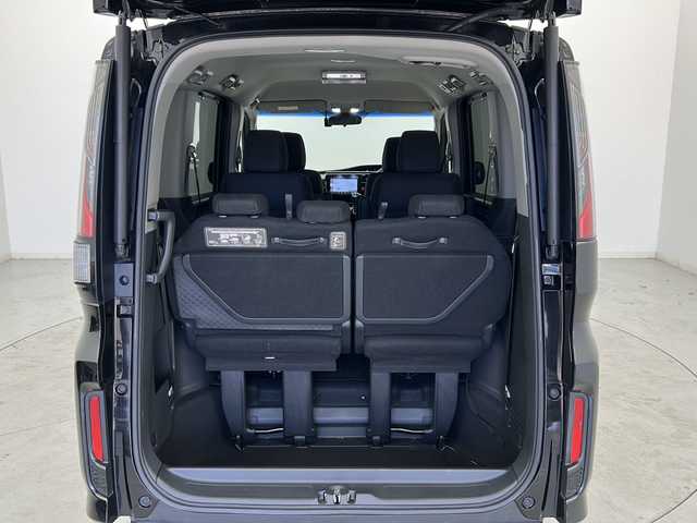 ホンダ ステップワゴン スパーダ ホンダセンシング 宮城県 2018(平30)年 5.9万km プレミアムスパークルブラックパール 純正9インチフリップダウンモニター/【VN-155N】/Honda SENSING/・衝突軽減ブレーキ/・路外逸脱抑制機能/・アダプティブクルーズコントロール/・車線維持支援システム/純正9インチナビ/・BT.CD.DVD.USB.SD/バックカメラ/フルセグTV/両側パワースライドドア/ビルトインETC/純正ドライブレコーダー（F）/プッシュスタート/スマートキー/ステアリングスイッチ/LEDヘッドライト/LEDフォグライト/純正16インチAW/社外フロアマット/シートバックテーブル/ロールサンシェード