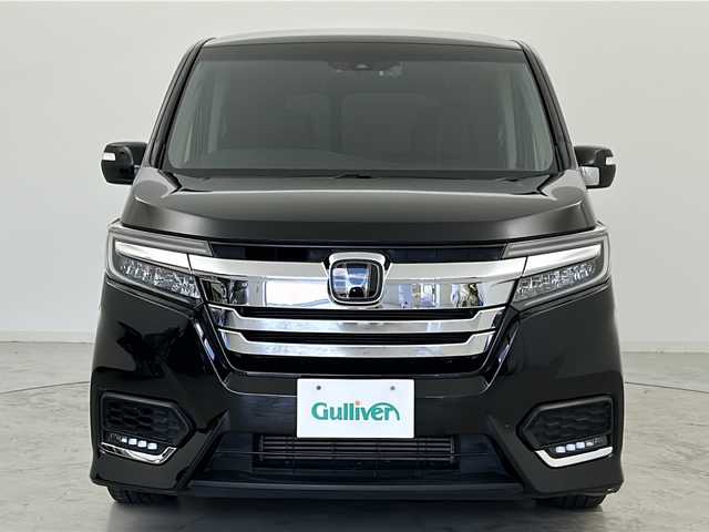 ホンダ ステップワゴン スパーダ ホンダセンシング 宮城県 2018(平30)年 5.9万km プレミアムスパークルブラックパール 純正9インチフリップダウンモニター/【VN-155N】/Honda SENSING/・衝突軽減ブレーキ/・路外逸脱抑制機能/・アダプティブクルーズコントロール/・車線維持支援システム/純正9インチナビ/・BT.CD.DVD.USB.SD/バックカメラ/フルセグTV/両側パワースライドドア/ビルトインETC/純正ドライブレコーダー（F）/プッシュスタート/スマートキー/ステアリングスイッチ/LEDヘッドライト/LEDフォグライト/純正16インチAW/社外フロアマット/シートバックテーブル/ロールサンシェード
