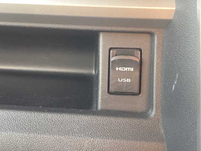 ダイハツ タント カスタムX トップED VS SAⅢ 岐阜県 2019(平31)年 12.9万km パールホワイトⅢ 登録時走行距離129044km/純正８型ナビ/全方位カメラ/フルセグＴＶ/両側パワースライドドア/ハーフレザーシート/ドライブレコーダー/ＵＳＢ/ＥＴＣ/HDMI/Ｂｌｕｅ　ｔｏｏｔｈ/純正フロアマット/純正アルミホイール/ドアバイザー/プッシュスタート/スマートキー/オートエアコン/ABS/横滑り防止装置/コーナーセンサー/レーンキープアシスト/盗難防止装置/オートライト/オートマチックハイビーム/LEDヘッドライト/フォグランプ/エアバッグ/衝突被害軽減システム