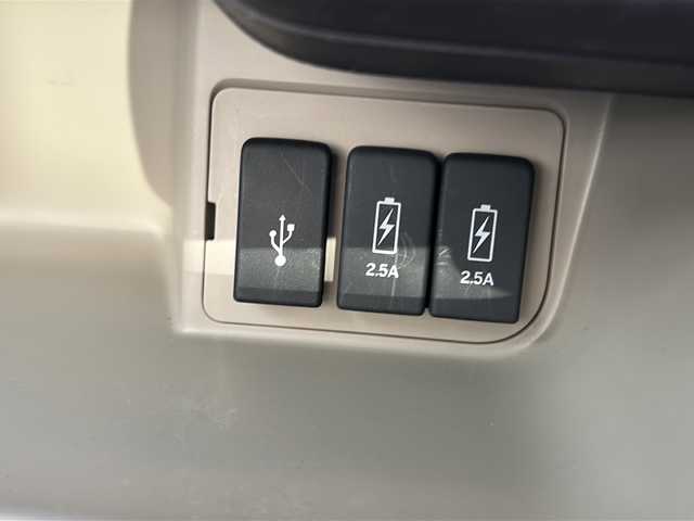 ホンダ Ｎ ＢＯＸ G L ホンダセンシング 埼玉県 2020(令2)年 13.1万km プレミアムアイボリーパールⅡ 純正ナビ /(USB/DVD/CD/FM/AM/フルセグ/SD/Bluetooth)/バックカメラ /ETC　/片側スライドオートライト　/プッシュスタート　/アイドリングストップ　/TRC /レーンキープアシスト　/衝突軽減ブレーキ　/ステアリングスイッチ　/クルコン追従有　/電動格納ミラー　/シートヒーター(D)/純正フロア　/LED/ISOFIX/ドアバイザー/サンシェード