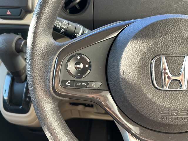 ホンダ Ｎ ＢＯＸ G L ホンダセンシング 埼玉県 2020(令2)年 13.1万km プレミアムアイボリーパールⅡ 純正ナビ /(USB/DVD/CD/FM/AM/フルセグ/SD/Bluetooth)/バックカメラ /ETC　/片側スライドオートライト　/プッシュスタート　/アイドリングストップ　/TRC /レーンキープアシスト　/衝突軽減ブレーキ　/ステアリングスイッチ　/クルコン追従有　/電動格納ミラー　/シートヒーター(D)/純正フロア　/LED/ISOFIX/ドアバイザー/サンシェード