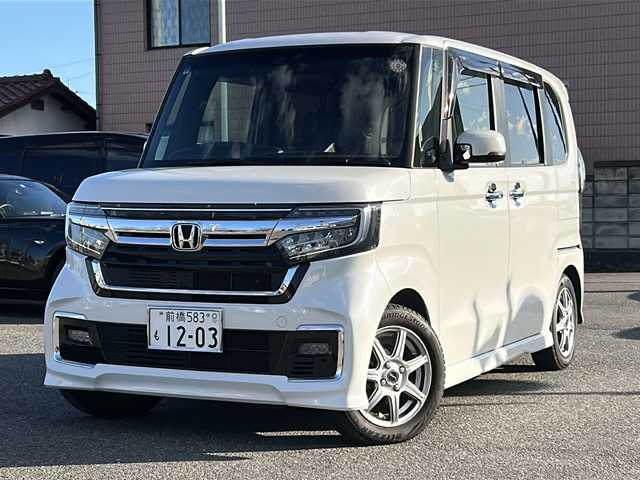 ホンダ Ｎ ＢＯＸ カスタム L ターボ 群馬県 2021(令3)年 2.1万km プラチナホワイトパール ・ドアバイザー/・クルーズコントロール/・スタートボタン/・パドルシフト/・社外ナビ/・純フロアマット/・Pスライド/・バックカメラ/・フルフラットシート/・オートライト/・PW/・ワンセグTV/・両側パワースライド/・プリクラッシュ
