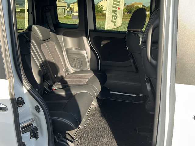 ホンダ Ｎ ＢＯＸ カスタム L ターボ 群馬県 2021(令3)年 2.1万km プラチナホワイトパール ・ドアバイザー/・クルーズコントロール/・スタートボタン/・パドルシフト/・社外ナビ/・純フロアマット/・Pスライド/・バックカメラ/・フルフラットシート/・オートライト/・PW/・ワンセグTV/・両側パワースライド/・プリクラッシュ