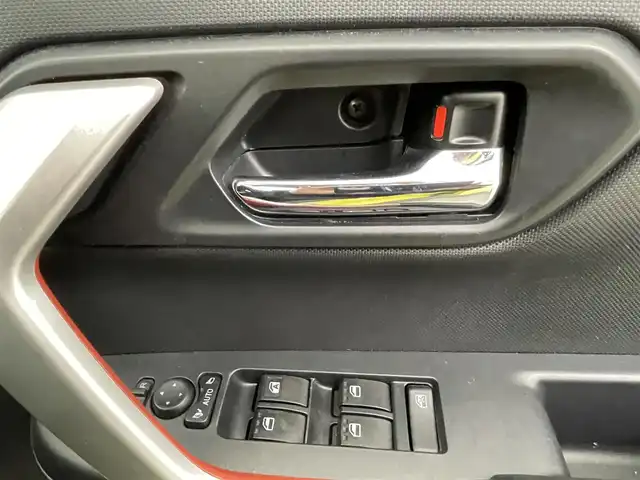 トヨタ ライズ Z 熊本県 2020(令2)年 2.6万km マスタードイエローマイカメタリック 禁煙車　/アルパイン９インチナビ（ＣＤ・ＤＶＤ・フルセグ・ＢＴ・ＳＤ・ＵＳＢ）/バックカメラ　/ＥＴＣ　/前席シートヒーター　/前後クリアランスソナー/スマートアシスト/・衝突軽減ブレーキ/・誤発進抑制/・車線逸脱警報/・ふらつき警報機能/・アダブティブクルーズコントロール/・オートハイビーム/・アダプティブハイビームアシスト/横滑り防止/アイドリングストップ/純正フロアマット/純正17インチAW/オートライト/LEDヘッドライト/フォグランプ/スマートキー/プッシュスタート/スペアキー1本/保証書/取扱説明書