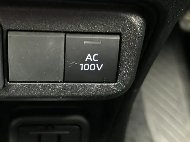 トヨタ シエンタ ハイブリッド Z 三重県 2022(令4)年 4万km ホワイトパールクリスタルシャイン /禁煙車//純正９型オーディオ（ナビ／ＢＴ／フルセグＴＶ／Ａｐｐｌｅｃａｒｐｌａｙ／ＡｎｄｏｒｏｉｄＡｕｔｏ）　//バックカメラ　//ＢＳＭ　//両側パワスラ //ETC2.0 //レーダークルコン// LEDヘッドライト //オートライト //オートハイビーム //前後コーナーセンサー//スマートキー //スペアーキー