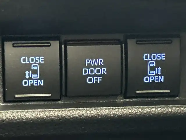 トヨタ シエンタ ハイブリッド Z 三重県 2022(令4)年 4万km ホワイトパールクリスタルシャイン /禁煙車//純正９型オーディオ（ナビ／ＢＴ／フルセグＴＶ／Ａｐｐｌｅｃａｒｐｌａｙ／ＡｎｄｏｒｏｉｄＡｕｔｏ）　//バックカメラ　//ＢＳＭ　//両側パワスラ //ETC2.0 //レーダークルコン// LEDヘッドライト //オートライト //オートハイビーム //前後コーナーセンサー//スマートキー //スペアーキー