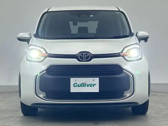 トヨタ シエンタ ハイブリッド Z 三重県 2022(令4)年 4万km ホワイトパールクリスタルシャイン /禁煙車//純正９型オーディオ（ナビ／ＢＴ／フルセグＴＶ／Ａｐｐｌｅｃａｒｐｌａｙ／ＡｎｄｏｒｏｉｄＡｕｔｏ）　//バックカメラ　//ＢＳＭ　//両側パワスラ //ETC2.0 //レーダークルコン// LEDヘッドライト //オートライト //オートハイビーム //前後コーナーセンサー//スマートキー //スペアーキー