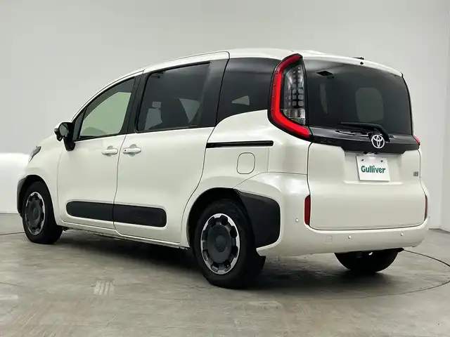 トヨタ シエンタ ハイブリッド Z 三重県 2022(令4)年 4万km ホワイトパールクリスタルシャイン /禁煙車//純正９型オーディオ（ナビ／ＢＴ／フルセグＴＶ／Ａｐｐｌｅｃａｒｐｌａｙ／ＡｎｄｏｒｏｉｄＡｕｔｏ）　//バックカメラ　//ＢＳＭ　//両側パワスラ //ETC2.0 //レーダークルコン// LEDヘッドライト //オートライト //オートハイビーム //前後コーナーセンサー//スマートキー //スペアーキー