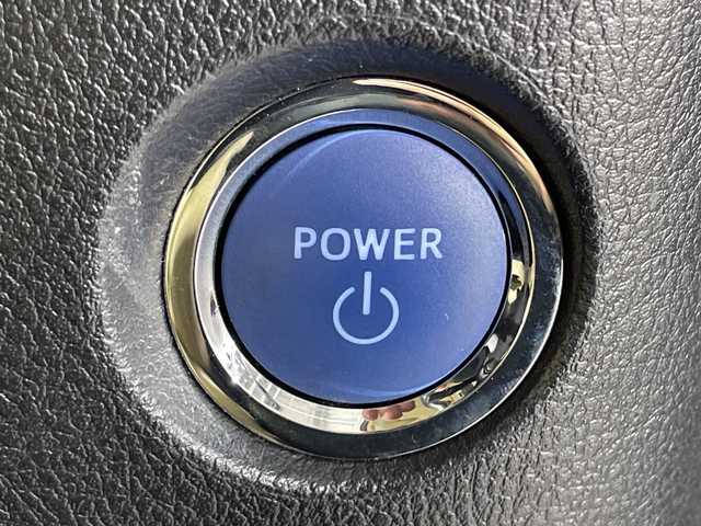 トヨタ アルファードハイブリット X 神奈川県 2018(平30)年 5.2万km パール 4WD/社外アルパイン11型メモリーナビゲーション【EX11Z】/社外アルパインフリップダウンモニター【PXHEX-R-AV】/ワンセグ　CD DVD　SD　iPod　Bluetooth　AUX　HDMI　/サイド/リアカメラ/両側電動スライドドア/デジタルインナーミラー/AC100V/純正ビルトインETC/セーフティセンス/レーダークルーズコントロール/プリクラッシュセーフティ/レーントレーシングアシスト/パーキングサポートブレーキ/ロードサインアシスト/先行車発進お知らせ機能/前後ソナー/ハイビームアシスト/2列目オットマン/社外前方ドライブレコーダー/革巻きステアリング/電動パーキングブレーキ/オートブレーキホールド/プッシュスタート/スマートキー/LEDヘッドランプ/フロントフォグランプ/オートライト/純正18インチアルミホイール/純正リアスポイラー/取説　保証書　スペアキー