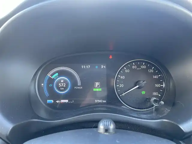 日産 キックス X 長野県 2021(令3)年 9.8万km ブリリアントホワイトパール/ピュアブラック 2トーン ワンオーナー/フルセグテレビ/AM/FM/Bluetooth/全方位カメラ/ハンドルヒーター/シートヒーター/ETC/プッシュスタート/LEDヘッドライト/ドライブレコーダー/フォグランプ/ドアバイザー/e-power/クルーズコントロール/スペアキー/パワーウィンドウ/電動格納ミラー/コーナーセンサー/オートハイビーム/ノーマルタイヤ有