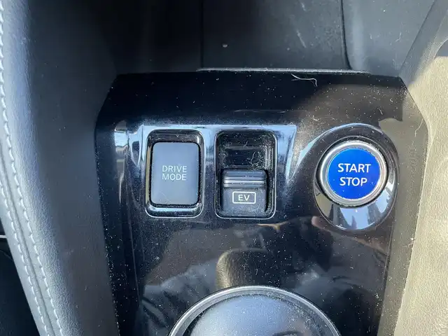 日産 キックス X 長野県 2021(令3)年 9.8万km ブリリアントホワイトパール/ピュアブラック 2トーン ワンオーナー/フルセグテレビ/AM/FM/Bluetooth/全方位カメラ/ハンドルヒーター/シートヒーター/ETC/プッシュスタート/LEDヘッドライト/ドライブレコーダー/フォグランプ/ドアバイザー/e-power/クルーズコントロール/スペアキー/パワーウィンドウ/電動格納ミラー/コーナーセンサー/オートハイビーム/ノーマルタイヤ有