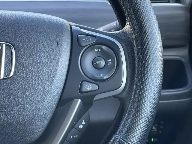 ホンダ フリード＋ ハイブリット EX 東京都 2018(平30)年 7万km ホワイトオーキッドパール 純正ナビ　/バックカメラ　/Bluetooth　/CD　/DVD　/フルセグTV　/両側電動スライドドア　/レーダークルーズコントロールシステム　/ドライブレコーダー　/ETC　/純正アルミホイール　/フロアマット　/純正LED/ホンダセンシング/ABS/横滑り防止装置/レーンアシスト/衝突被害軽減システム