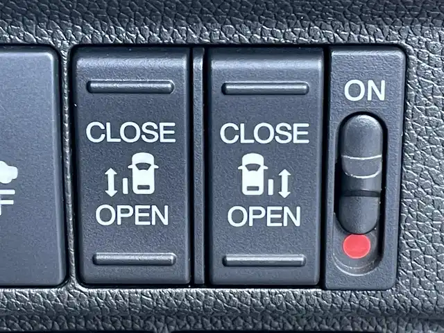 ホンダ フリード＋ ハイブリット EX 東京都 2018(平30)年 7万km ホワイトオーキッドパール 純正ナビ　/バックカメラ　/Bluetooth　/CD　/DVD　/フルセグTV　/両側電動スライドドア　/レーダークルーズコントロールシステム　/ドライブレコーダー　/ETC　/純正アルミホイール　/フロアマット　/純正LED/ホンダセンシング/ABS/横滑り防止装置/レーンアシスト/衝突被害軽減システム