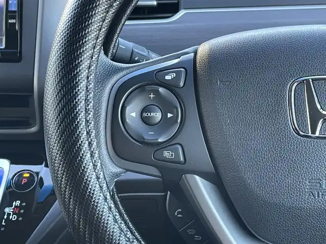 ホンダ フリード＋ ハイブリット EX 東京都 2018(平30)年 7万km ホワイトオーキッドパール 純正ナビ　/バックカメラ　/Bluetooth　/CD　/DVD　/フルセグTV　/両側電動スライドドア　/レーダークルーズコントロールシステム　/ドライブレコーダー　/ETC　/純正アルミホイール　/フロアマット　/純正LED/ホンダセンシング/ABS/横滑り防止装置/レーンアシスト/衝突被害軽減システム