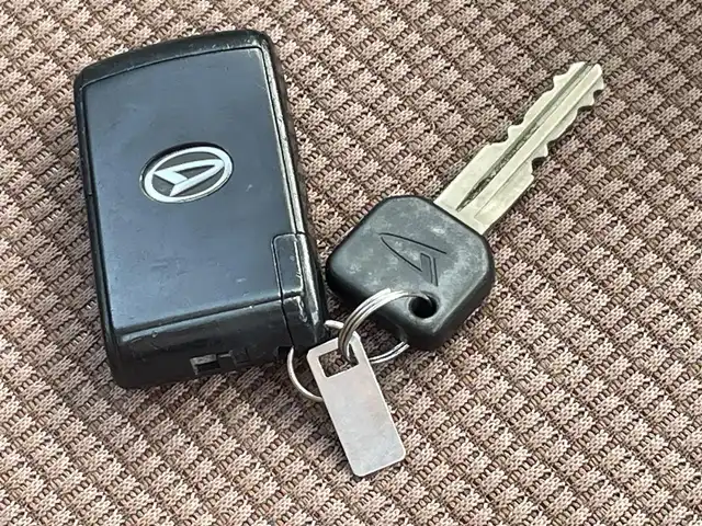 ダイハツ ミラ ココア プラスX 福岡県 2017(平29)年 6.8万km プラムブラウンクリスタルマイカ ・ルーフレール　/・社外ナビ（ＭＤＶ－７０１）/・フルセグＴＶ　/・ＥＴＣ　/・キーレスエントリー　/・Ｂｌｕｅｔｏｏｔｈ　/・ＣＤ／ＤＶＤ再生　/・ＵＳＢ　/・ＳＤ　/・アイドリングストップ　/・￥ＩＳＯＦＩＸ　/・パワーウインドウ　/・電格ミラー