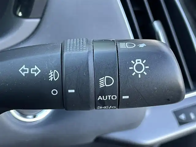 トヨタ クラウン RS 香川県 2021(令3)年 3万km プレシャスブラックパール トヨタセーフティセンス/・プリクラッシュセーフティ（PCS）/・レーダークルーズコントロール（全車速追従機能付）/・レーントレーシングアシスト（LTA）/・アダプティブハイビームシステム（AHS)/・ロードサインアシスト（RSA）/・発進遅延告知機能（DMTM）/・アドバンスドパーク/純正12.3型ナビ/(Bluetooth/FM/AM)/フルセグTV/全席シートヒーター/ステアリングヒーター　/革巻きステアリング/LEDライト/オートハイビーム/オートライト