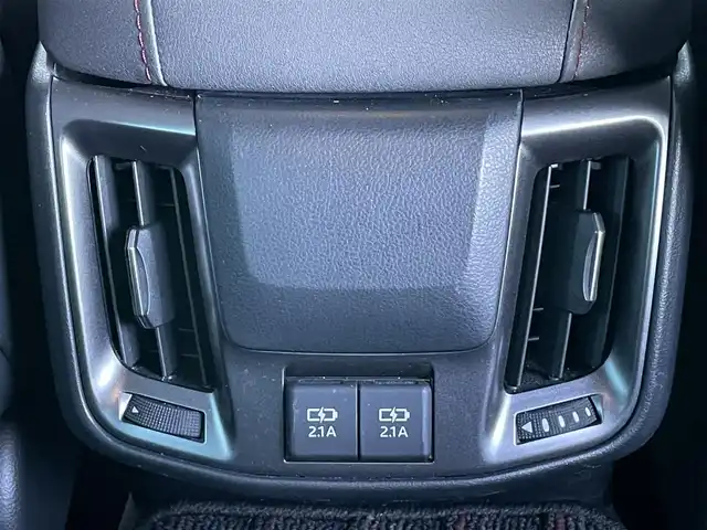 トヨタ クラウン RS 香川県 2021(令3)年 3万km プレシャスブラックパール トヨタセーフティセンス/・プリクラッシュセーフティ（PCS）/・レーダークルーズコントロール（全車速追従機能付）/・レーントレーシングアシスト（LTA）/・アダプティブハイビームシステム（AHS)/・ロードサインアシスト（RSA）/・発進遅延告知機能（DMTM）/・アドバンスドパーク/純正12.3型ナビ/(Bluetooth/FM/AM)/フルセグTV/全席シートヒーター/ステアリングヒーター　/革巻きステアリング/LEDライト/オートハイビーム/オートライト