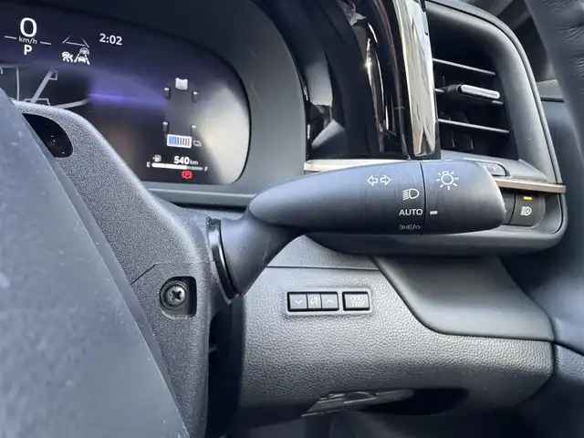 トヨタ クラウン スポーツ Z 熊本県 2024(令6)年 3万km プレシャスホワイトパール ・ワンオーナー/・スマートキー/・プッシュスタート/・プリクラッシュセーフティ/・レーンデパーチャーアラート/・ブラインドスポットモニター/・プロアクティブドライビングアシスト/・リアクロストラフィックアラート/・リアカメラディテクション/・パーキングサポートブレーキ/・後方車両接近告知/・安心降車アシスト/・周辺時車両接近サポート/・道路標識認識/・オートマチックハイビーム/・クルーズコントロール(追従式)/・茶革シート/・前席パワーシート/・前席シートヒーター＆エアシート/・ハンドルヒーター/・純正メモリナビ/　【Bluetooth・USB】/・フルセグTV/・全方位カメラ/・ETC2.0/・ドライブレコーダー(前方録画)/・ワイヤレス充電/ヘッドアップディスプレイ/・パワーバックドア/・LEDヘッドランプ/・LEDフォグランプ/・純正マット/・純正バイザー/・保証書/取説