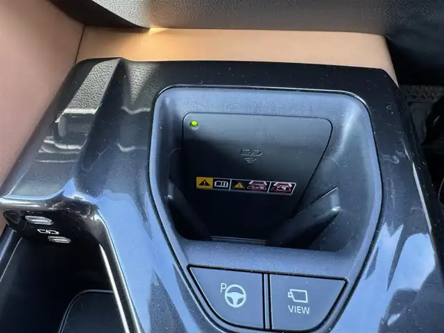 トヨタ クラウン スポーツ Z 熊本県 2024(令6)年 3万km プレシャスホワイトパール ・ワンオーナー/・スマートキー/・プッシュスタート/・プリクラッシュセーフティ/・レーンデパーチャーアラート/・ブラインドスポットモニター/・プロアクティブドライビングアシスト/・リアクロストラフィックアラート/・リアカメラディテクション/・パーキングサポートブレーキ/・後方車両接近告知/・安心降車アシスト/・周辺時車両接近サポート/・道路標識認識/・オートマチックハイビーム/・クルーズコントロール(追従式)/・茶革シート/・前席パワーシート/・前席シートヒーター＆エアシート/・ハンドルヒーター/・純正メモリナビ/　【Bluetooth・USB】/・フルセグTV/・全方位カメラ/・ETC2.0/・ドライブレコーダー(前方録画)/・ワイヤレス充電/ヘッドアップディスプレイ/・パワーバックドア/・LEDヘッドランプ/・LEDフォグランプ/・純正マット/・純正バイザー/・保証書/取説