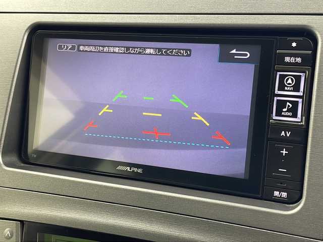 トヨタ プリウス S 岐阜県 2015(平27)年 5.5万km ホワイトパールクリスタルシャイン ALPINE製7インチSDナビ/　(AM/FM/CD/DVD/Bluetooth/フルセグTV)/バックカメラ/ビルトインETC/スマートキー/ステアリングスイッチ/純正アルミホイール/純正フロアマット/純正ドアバイザー/電動格納ミラー/オールオートパワーウィンドウ/オートエアコン