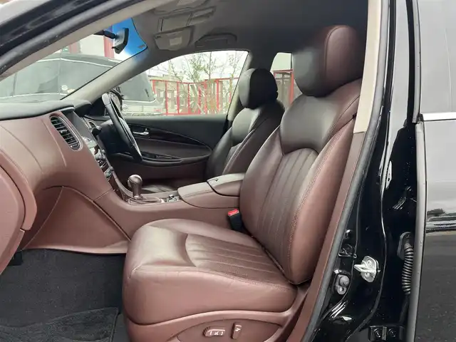 日産 スカイライン クロスオーバー 370GT Type P 香川県 2009(平21)年 8.6万km スーパーブラック 純正HDDナビ/【フルセグ/CD/DVD/BT】/全方位カメラ/本革レザーシート/前席シートヒーター/前席パワーシート/MTモード付AT/盗難防止装置/純正フロアマット/社外20インチアルミ/前後コーナーセンサー/保証書/取扱説明書
