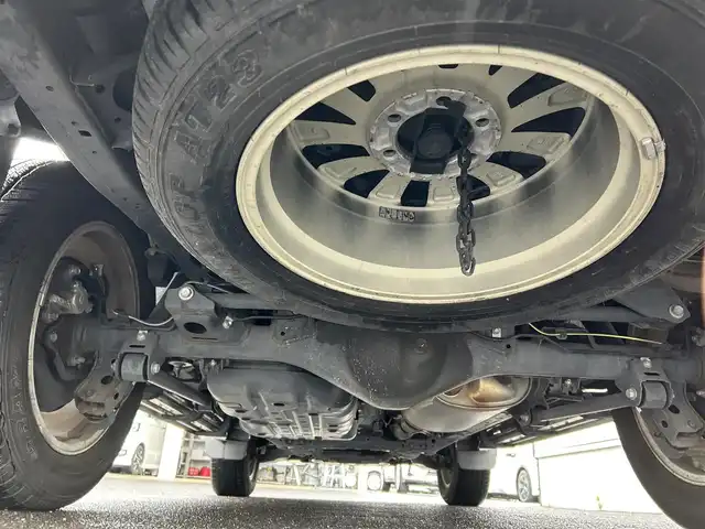 トヨタ ランドクルーザー プラド TX Lパッケージ 佐賀県 2018(平30)年 3.1万km ホワイトパールクリスタルシャイン モデリスタエアロ/ルーフレール/4WD/トヨタセーフティセンス/・プリクラッシュセーフティ/・レーンディパーチャーアラート/・レーダークルーズコントロール/・オートマチックハイビーム/クリアランスソナー/社外8インチナビ/・バックカメラ/・フルセグTV/BT/CD/DVD/ベージュ革シート/前席シートベンチレーション/前席シートヒーター/前席パワーシート/電動格納サードシート/純正19インチAW/LEDヘッドライト/フォグランプ/ETC/エアバックW/サイド/カーテン/スペアキー×１/取扱説明書/保証書