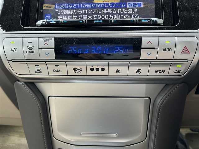 トヨタ ランドクルーザー プラド TX Lパッケージ 佐賀県 2018(平30)年 3.1万km ホワイトパールクリスタルシャイン モデリスタエアロ/ルーフレール/4WD/トヨタセーフティセンス/・プリクラッシュセーフティ/・レーンディパーチャーアラート/・レーダークルーズコントロール/・オートマチックハイビーム/クリアランスソナー/社外8インチナビ/・バックカメラ/・フルセグTV/BT/CD/DVD/ベージュ革シート/前席シートベンチレーション/前席シートヒーター/前席パワーシート/電動格納サードシート/純正19インチAW/LEDヘッドライト/フォグランプ/ETC/エアバックW/サイド/カーテン/スペアキー×１/取扱説明書/保証書