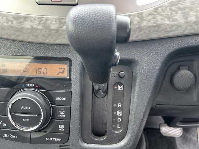 スズキ ワゴンＲ FZ 栃木県 2014(平26)年 3.2万km クリスタルホワイトP 禁煙車/オーディオ/Bluetooth CD USB AUX/ヒートシーター/ベンチシート/ドアバイザー/衝突被害軽減システム/ABS/横滑り防止装置/純正14インチアルミホイール/純正フロアマット/スマートキー/スペアキー/保証書/取扱説明書/記録簿