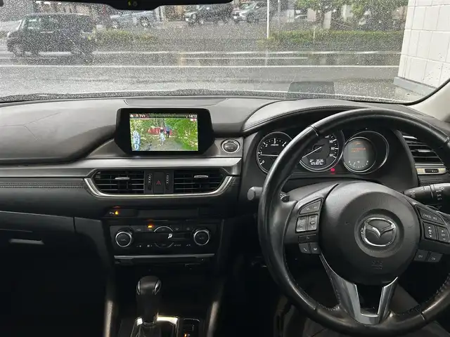 マツダ アテンザ セダン XD プロアクティブ 長崎県 2016(平28)年 12.5万km スノーフレイクホワイトパールマイカ マツダコネクト(AM/FM/BT/フルセグ/USB/AUX)/取扱説明書/スペアキー(1本)/プッシュスタート/i-stop/ディーゼルターボ/追従クルコン/前後SDドラレコ/純正17インチAW/ABS/TCS/DSC/ブラインドスポットモニタリング/レーンキープアシストシステム/イモビライザーシステム/オートライト/オートハイビーム/ETC/電子パーキング/パドルシフト/ステアリングスイッチ
