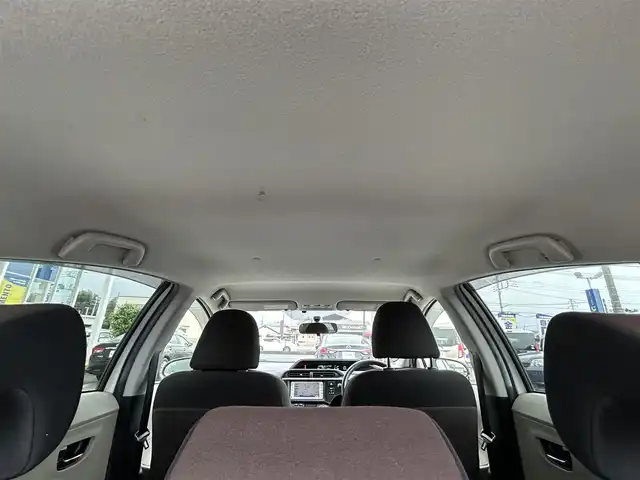トヨタ アクア G 群馬県 2012(平24)年 8.4万km ライムホワイトパールクリスタルシャイン (株)IDOMが運営する【じしゃロン伊勢崎店】の自社ローン専用車両になりますこちらは現金またはオートローンご利用時の価格です。自社ローンご希望の方は別途その旨お申付け下さい/純正SDナビゲーション/CD/DTV/AM/FM/SD/前席シートヒーター/ETC/ドアバイザー/純正フロアマット