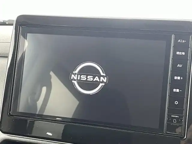 日産 ルークス ハイウェイスター X 福島県 2024(令6)年 0.2万km フローズンバニラパール 安全サポート/・インテリジェントエマージェンシーブレーキ/・踏み間違い衝突防止アシスト/・車線逸脱警報/プロパイロット/・先行車追従機能/・プロパイロットパーキング/・ハンドル支援機能/純正メモリナビ/型番:MM223D-L/・AM/FM/CD/DVD/BT/HDMI/フルセグTV/・全方位/バック/フロント/サイドカメラ/パワースライドドア/プッシュスタート/・スマートキー/純正AW/LEDヘッドライト/・オートライト/・オートハイビーム/アイドリングストップ/純正フロアマット