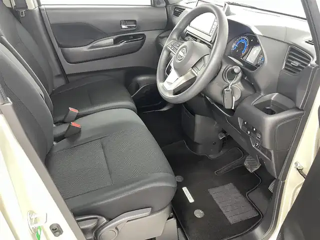 日産 ルークス ハイウェイスター X 福島県 2024(令6)年 0.2万km フローズンバニラパール 安全サポート/・インテリジェントエマージェンシーブレーキ/・踏み間違い衝突防止アシスト/・車線逸脱警報/プロパイロット/・先行車追従機能/・プロパイロットパーキング/・ハンドル支援機能/純正メモリナビ/型番:MM223D-L/・AM/FM/CD/DVD/BT/HDMI/フルセグTV/・全方位/バック/フロント/サイドカメラ/パワースライドドア/プッシュスタート/・スマートキー/純正AW/LEDヘッドライト/・オートライト/・オートハイビーム/アイドリングストップ/純正フロアマット
