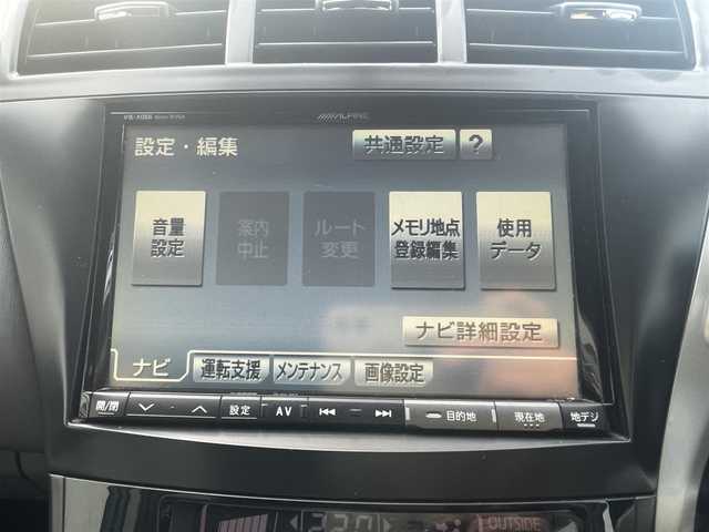 トヨタ プリウス α S 熊本県 2012(平24)年 8.3万km ブラック (株)IDOMが運営する【じしゃロン熊本店】の自社ローン専用車両になります。こちらは現金またはオートローンご利用時の価格です。自社ローンご希望の方は別途その旨お申付け下さい/ALPINE製SDナビ【VIE-X066】/　（フルセグTV・DVD・CD・AM/FM）/バックカメラ/ETC/ステアリングスイッチ/ドアバイザー/ISOFIX/電動格納ウィンカーミラー/カーテンエアバック/純正フロアマット