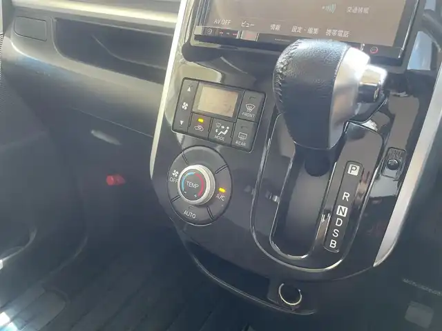 ダイハツ タント カスタム RS トップED SAⅡ 秋田県 2016(平28)年 9.1万km メテオライトグレーイリュージョナルP (株)IDOMが運営する【じしゃロン 秋田店】の自社ローン専用車両になります。こちらは現金またはオートローンご利用時の価格です。自社ローンご希望の方は別途その旨お申付け下さい//////////メモリナビ/フルセグテレビ/バックカメラ/ウィンカーミラー/ドアバイザー/プッシュスタート/両側パワースライドドア/スマートキー