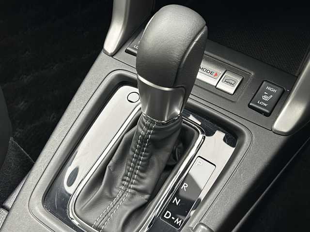 スバル フォレスター 2．0XT アイサイト 宮城県 2012(平24)年 2.5万km サテンホワイトパール 4WD/純正ダイアトーンサウンドナビ/アイサイト/バックカメラ/ETC/レーダークルーズコントロール/レザーシート/パワーシート/シートヒーター/パドルシフト/プッシュスタート/スマートキー/スペアキー/オートライト/フォグランプ/ヘッドライトレベライザー/ドアバイザー/純正フロアマット/純正18インチアルミホイール