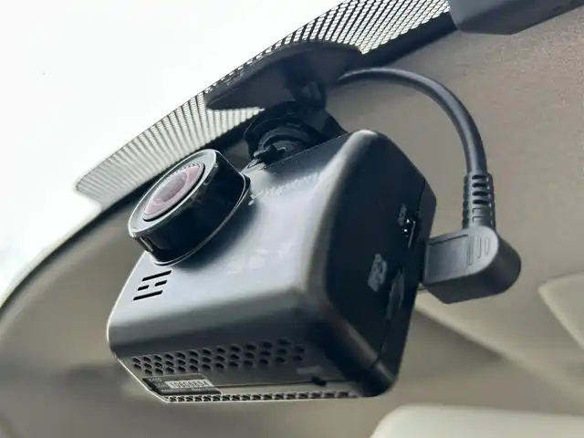 スズキ ラパン ショコラ G 静岡県 2015(平27)年 4.2万km フォレストアクアメタリック 社外ＳＤナビ　/Ｂカメラ　/ＥＴＣ　/ＴＶ　/ＢＴ　/プッシュスタート　/アイドリングストップ　/ハーフレザー　/純正フロアマット　/ドアバイザー　/純正ホイール　/社外ドラレコ　/オートライト