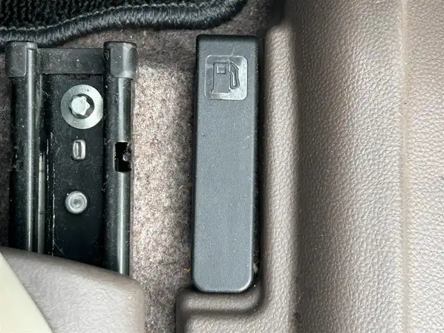 スズキ ラパン ショコラ G 静岡県 2015(平27)年 4.2万km フォレストアクアメタリック 社外ＳＤナビ　/Ｂカメラ　/ＥＴＣ　/ＴＶ　/ＢＴ　/プッシュスタート　/アイドリングストップ　/ハーフレザー　/純正フロアマット　/ドアバイザー　/純正ホイール　/社外ドラレコ　/オートライト