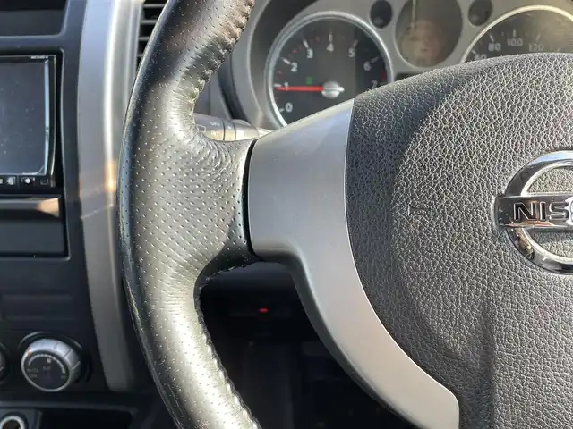 日産 エクストレイル 20Xt 道央・札幌 2009(平21)年 18.1万km ダイヤモンドブラック ・４WD/・SDナビ/・フルセグTV/・バックカメラ/・Bluetooth/・全席シートヒーター/・クルーズコントロール/・ドライブレコーダー/・エンジンスターター/・ETC/・フォグランプ/・VDC（横滑り防止）/・HID/・撥水シート