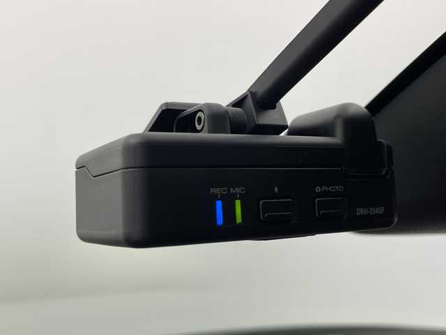 ホンダ ヴェゼル ハイブリッド e:HEV X 新潟県 2024(令6)年 3.6万km プラチナホワイトパール ワンオーナー/ホンダセンシング/　●衝突軽減ブレーキ（CMBS）/　●先行車発進お知らせ機能/　●標識認識機能/　●アダプティブクルーズコントロール（ACC）/　●車線維持支援システム（LKAS）/　●誤発進抑制機能/純正ナビ/バックカメラ/フルセグTV/CD/DVD再生機能/ビルトインETC/前後ドライブレコーダー/オートライト/オートハイビーム/LEDヘッドライト/革巻きステアリング/ステアリングスイッチ/パドルシフト/社外AW（スタッドレス付）積込み/純正フロアマット