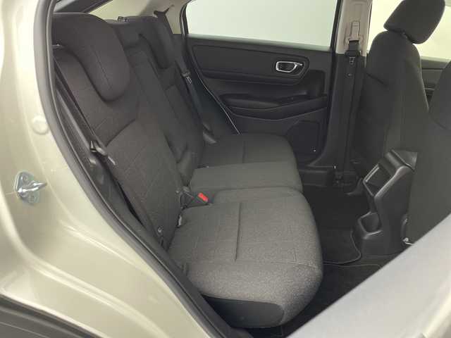 ホンダ ヴェゼル ハイブリッド e:HEV X 新潟県 2024(令6)年 3.6万km プラチナホワイトパール ワンオーナー/ホンダセンシング/　●衝突軽減ブレーキ（CMBS）/　●先行車発進お知らせ機能/　●標識認識機能/　●アダプティブクルーズコントロール（ACC）/　●車線維持支援システム（LKAS）/　●誤発進抑制機能/純正ナビ/バックカメラ/フルセグTV/CD/DVD再生機能/ビルトインETC/前後ドライブレコーダー/オートライト/オートハイビーム/LEDヘッドライト/革巻きステアリング/ステアリングスイッチ/パドルシフト/社外AW（スタッドレス付）積込み/純正フロアマット