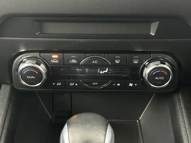 マツダ ＣＸ－５ XD プロアクティブ 愛知県 2017(平29)年 6.9万km ジェットブラックマイカ 禁煙車/ディーゼル/ターボ/純正7インチナビ/（フルセグTV/CD/DVD/Bluetooth/USB/AM/FM）/バックカメラ/サイドカメラ/ＢＯＳＥサウンド/i-ACTIVESENSE/・衝突軽減ブレーキ/・レーダークルーズコントロール/・レーンキープアシスト/・ブラインドスポットモニター/・コーナーセンサー/ヘッドアップディスプレイ/ＥＴＣ/ドライブレコーダー/ルーフレール/アイドリングストップ/純正19インチアルミホイール/スマートキー/プッシュスタート/ＬＥＤヘッドライト/オートライト/横滑り防止装置/純正フロアマット