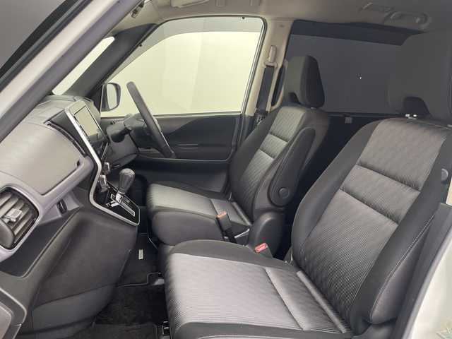 日産 セレナ ハイウェイスター V 埼玉県 2021(令3)年 5.1万km ブリリアントホワイトパール 純正ナビ/フルセグテレビ/全方位カメラ/純正フリップダウンモニター/両側パワースライドドア/プロパイロット/ビルトインETC/前方ドライブレコーダー/デジタルインナーミラー/ブラインドスポットモニター/レーダークルーズコントロール/衝突被害軽減ブレーキ/クリアランスソナー/電子パーキングシステム/ブレーキホールド/プッシュスタート/オートLEDライト/純正フロアマット/純正16インチアルミホイール