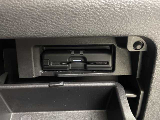 日産 セレナ ハイウェイスター V 埼玉県 2021(令3)年 5.1万km ブリリアントホワイトパール 純正ナビ/フルセグテレビ/全方位カメラ/純正フリップダウンモニター/両側パワースライドドア/プロパイロット/ビルトインETC/前方ドライブレコーダー/デジタルインナーミラー/ブラインドスポットモニター/レーダークルーズコントロール/衝突被害軽減ブレーキ/クリアランスソナー/電子パーキングシステム/ブレーキホールド/プッシュスタート/オートLEDライト/純正フロアマット/純正16インチアルミホイール