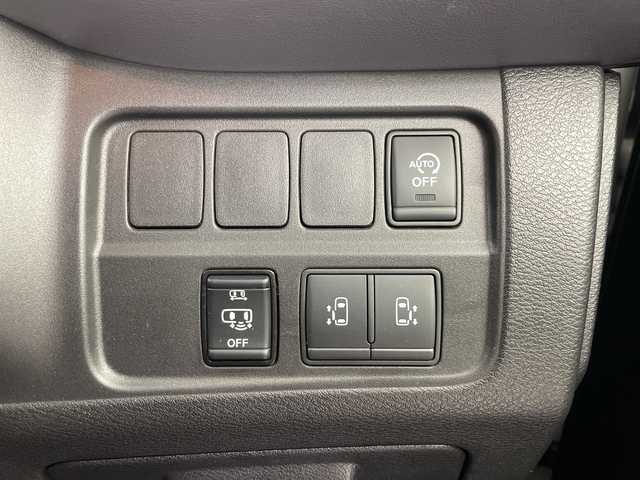 日産 セレナ ハイウェイスター V 埼玉県 2021(令3)年 5.1万km ブリリアントホワイトパール 純正ナビ/フルセグテレビ/全方位カメラ/純正フリップダウンモニター/両側パワースライドドア/プロパイロット/ビルトインETC/前方ドライブレコーダー/デジタルインナーミラー/ブラインドスポットモニター/レーダークルーズコントロール/衝突被害軽減ブレーキ/クリアランスソナー/電子パーキングシステム/ブレーキホールド/プッシュスタート/オートLEDライト/純正フロアマット/純正16インチアルミホイール