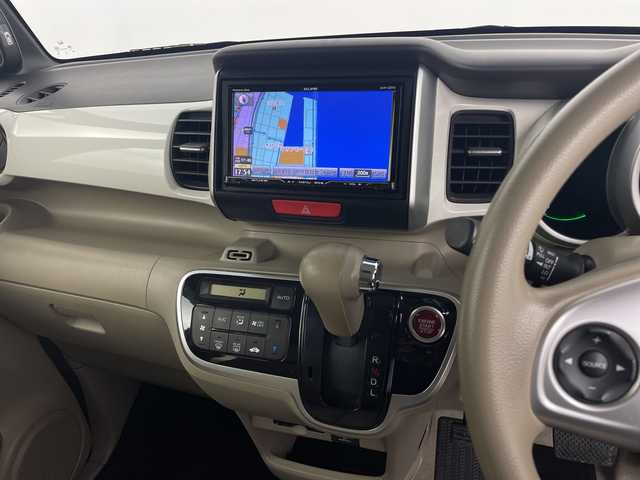 ホンダ Ｎ ＢＯＸ G Lパッケージ 鹿児島県 2016(平28)年 5.8万km プレミアムアイボリーパール2トーン 社外ナビ/（CD/BT/フルセグTV）/バックカメラ/アイドリングストップ/片側パワスラ/ステアリングスイッチ/スマートキー/プッシュスタート/ビルトインETC/チップアップシート/保証書、取説/スペアキー/純正フロアマット