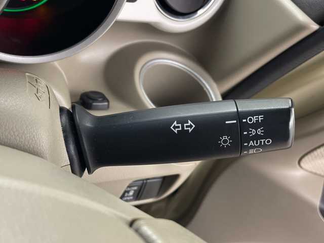 ホンダ Ｎ ＢＯＸ G Lパッケージ 鹿児島県 2016(平28)年 5.8万km プレミアムアイボリーパール2トーン 社外ナビ/（CD/BT/フルセグTV）/バックカメラ/アイドリングストップ/片側パワスラ/ステアリングスイッチ/スマートキー/プッシュスタート/ビルトインETC/チップアップシート/保証書、取説/スペアキー/純正フロアマット