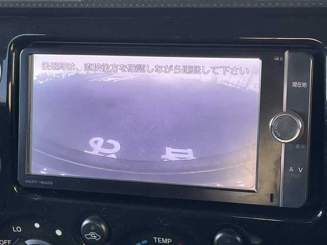 トヨタ ＦＪクルーザー ブラックカラーパッケージ 群馬県 2013(平25)年 12.5万km ブラック/ホワイト ワンオーナー/社外リフトアップ(3インチ)/社外ルーフ作業灯/社外リア作業灯/クルーズコントロール/アクティブトラクションコントロール/リアパーキングセンサー/純正ナビ（NSZT-W62G）/フルセグTV/CD/DVD/Bluetooth/バックカメラ/ETC/リモコンキー/スペアキー/社外16インチAW/背面タイヤ/純正フロアマット/W/サイド/カーテンエアバッグ/ABS/保証書/取扱説明書