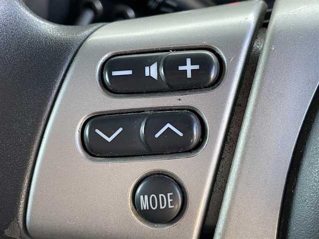 トヨタ ＦＪクルーザー ブラックカラーパッケージ 群馬県 2013(平25)年 12.5万km ブラック/ホワイト ワンオーナー/社外リフトアップ(3インチ)/社外ルーフ作業灯/社外リア作業灯/クルーズコントロール/アクティブトラクションコントロール/リアパーキングセンサー/純正ナビ（NSZT-W62G）/フルセグTV/CD/DVD/Bluetooth/バックカメラ/ETC/リモコンキー/スペアキー/社外16インチAW/背面タイヤ/純正フロアマット/W/サイド/カーテンエアバッグ/ABS/保証書/取扱説明書